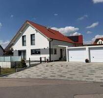 Erstklassiger Neubau: 5 Zi.EFH mit Doppelgarage, Energieklasse A, FBH & Panoramablick bei Donauwörth - Kaisheim