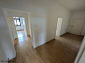 Flur - Etagenwohnung mit 75,00 m² in Chemnitz zur Miete