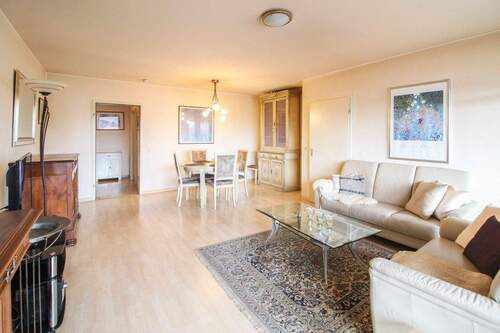 Wohnzimmer - 3 Zimmer Etagenwohnung zum Kaufen in Königswinter