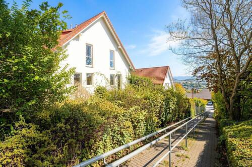 Außenansicht - Doppelhaushälfte mit 146,00 m&sup2; in Freital zum Kaufen