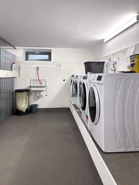 Waschmaschine/Trocknerstellplatz - 