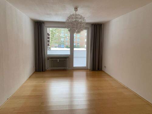 Wohnzimmer - 3 Zimmer Etagenwohnung in Ahrensburg