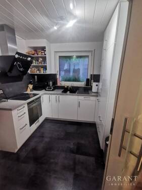 Küche - Solide, großzügige 3 Zimmer-Wohnung in ländlicher Umgebung!