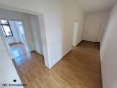 Flur - Etagenwohnung mit 74,00 m² in Chemnitz zur Miete