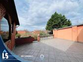Blick von der Terrasse - Wohnhaus mit Ausbaureserve (Pension)!