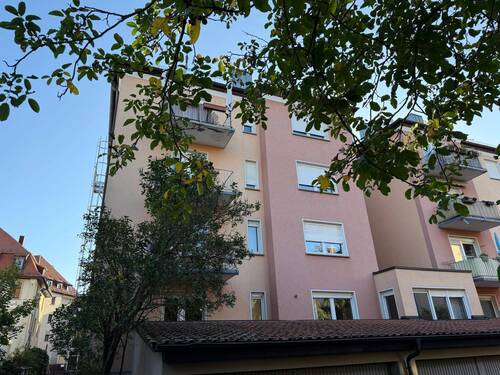 Hausansicht - 3 Zimmer Etagenwohnung zum Kaufen in Würzburg