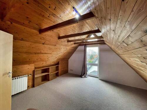 Kinderzimmer 2 im Dachgeschoss - 