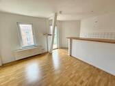 Wohnzimmer mit Küche - 