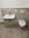 Bad Waschtisch und WC - 