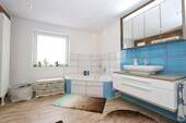Badezimmer II - 