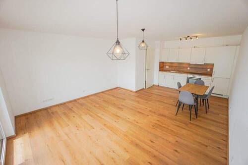 Wohnbereich - 2 Zimmer Etagenwohnung in Oberasbach