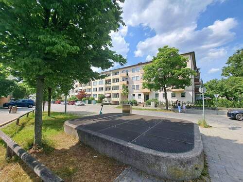 Direkt am Partnachplatz - SONNIGE 2 Zi.-WOHNUNG AM PARTNACHPLATZ