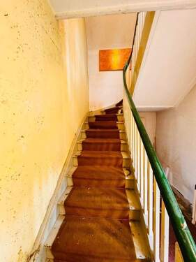 Treppen zum Obergeschoss - 
