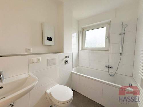 Modern mit Handtuchheizung - 