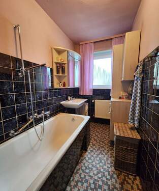Badezimmer/Wanne - 