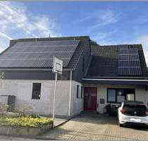 Großzügiges, laufend modernisiertes Einfamilienhaus (ELW möglich) in ruhiger, recht zentraler Lage - Bad Rothenfelde Erpen