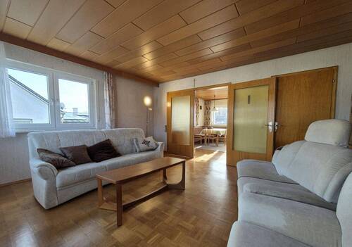 Wohnzimmer - Mehrfamilienhaus, Wohnhaus mit 270,00 m&sup2; in Eppingen zum Kaufen