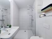 Badezimmer - 1 Zimmer Etagenwohnung zur Miete in Berlin