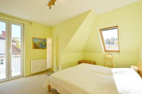 geräumiges Schlafzimmer - Etagenwohnung mit 54,70 m² in Graal-Müritz zum Kaufen