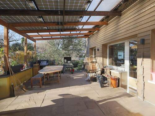 Riesige Terrasse mit anschließendem Garten - 8 Zimmer Einfamilienhaus zum Kaufen in Tiefenbronn