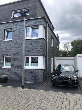 Vorderansicht - 4 Zimmer Doppelhaushälfte zum Kaufen in Neukirchen-Vluyn