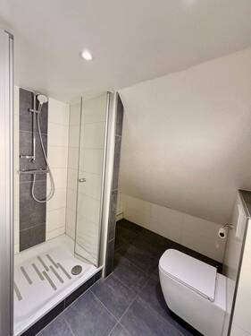 Modernes Tageslichtbad - 