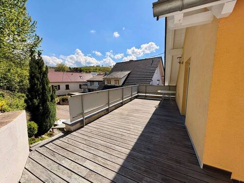 Großzügiger Freisitz - 