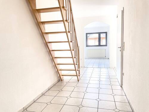 Holztreppe ins Dachgeschoss - 