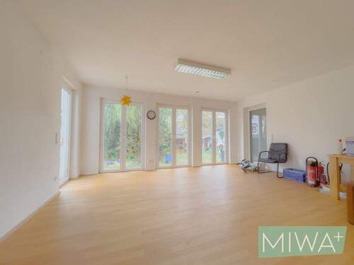 Wohnzimmer - Mehrfamilienhaus, Wohnhaus mit 278,00 m&sup2; in Soest zum Kaufen