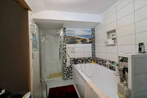Badezimmer Erdgeschoß - 