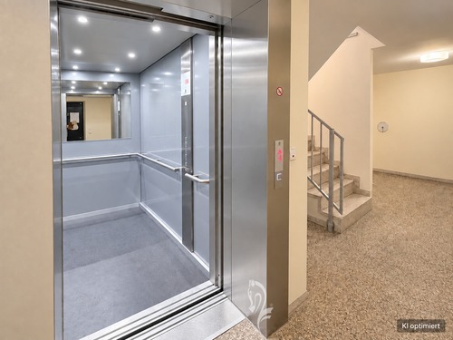 Aufzug (2020) - 3 Zimmer Etagenwohnung in Höchberg