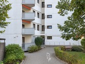 Gebäude Eingang mit Rampe - 