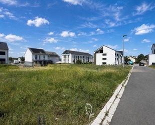 Es stehen 4 Reihenhausgrundstücke in Veitshöchheim im Neubaugebiet Sandäcker zum Verkauf