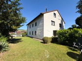 Ansicht Garten - Wohnen und Vermieten in Zell am Main – großzügiges Zwei- bis Dreifamilienhaus mit Garten