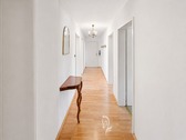 Flur EG - 11 Zimmer Einfamilienhaus zum Kaufen in Zell am Main