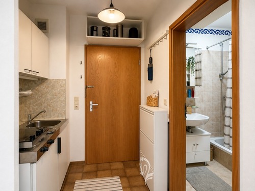 Wohnung 2 (Küchenzeile) KI optimiert - 