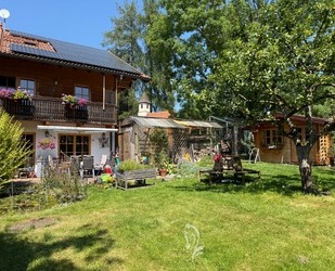 Nur 30 Minuten nach München - energieeffiziente Doppelhaushälfte mit großzügigem Garten - Icking