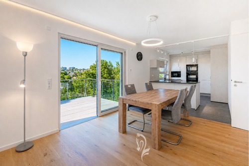 Wohnen/Essen - 4 Zimmer Erdgeschoßwohnung zum Kaufen in Höchberg