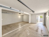 Doppelgarage mit Anbau - 