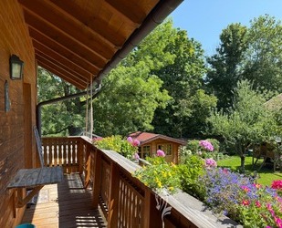 Nur 30 Minuten nach München - energieeffiziente Doppelhaushälfte mit großzügigem Garten - Icking