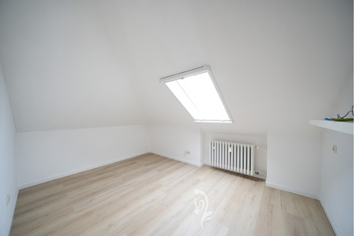 Hauptwohnung DG: Kind 1 - 