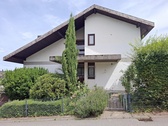 Hausansicht, Eingang - 4.5 Zimmerwohnung in Wilhelmsfeld