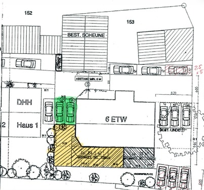 Ihre Stellplätze (grün) direkt neben dem Garten (gelb) mit direktem Zugang - 4 Zimmer Terrassenwohnung in Eckental