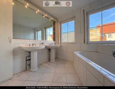 E60282F7-0E4A-4952-BD21-785DC5CB355A - 