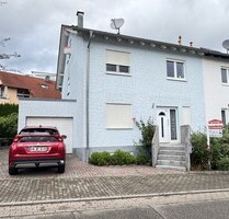 Familien aufgepasst! Große Doppelhaushälfte mit Terrasse und Garage in Bretten