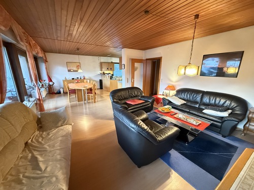 OG Wohnen - Essen - 4 Zimmer Etagenwohnung zum Kaufen in Baden-Baden