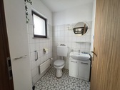 EG WC - 