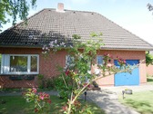 Ganze Familie auf einem Grundstück - Solides Einfamilienhaus in 25836 Garding zu verkaufen.