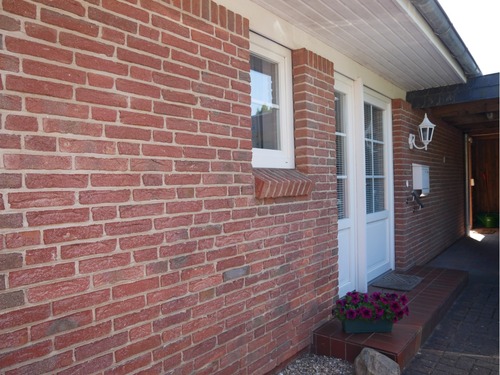 Eingangstür - 4 Zimmer Einfamilienhaus in Steinbergkirche