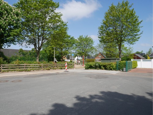 Wendeplatz mit Blick auf den Spielplatz - 